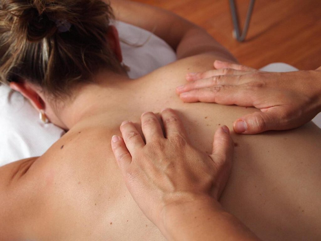 Deep tissue massage Rijswijk.